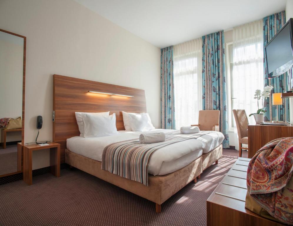 Albert Premier Hotel Bagnoles-de-l'Orne Room photo